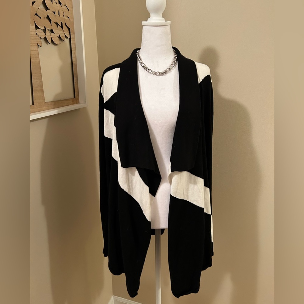 White House Black Market Cardigan